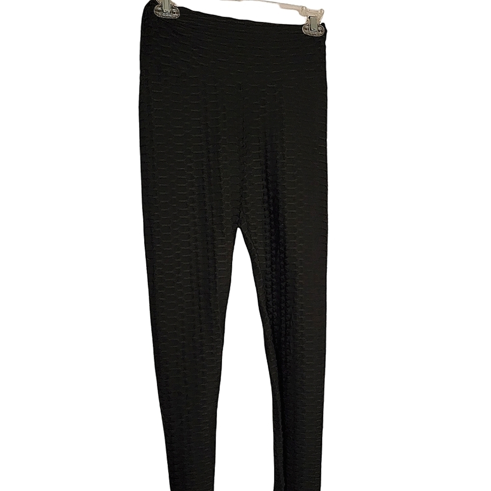 Swallow black textured athletic leggings Tic Tok gathered back seam Large
